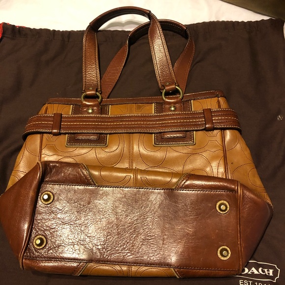 Coach Bag - Picture 2 of 3